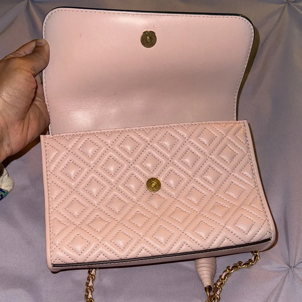 Tory Burch Fleming Convertible Shoulder Bag Shell Pink- USED LIKE NEW. - Picture 7 of 13